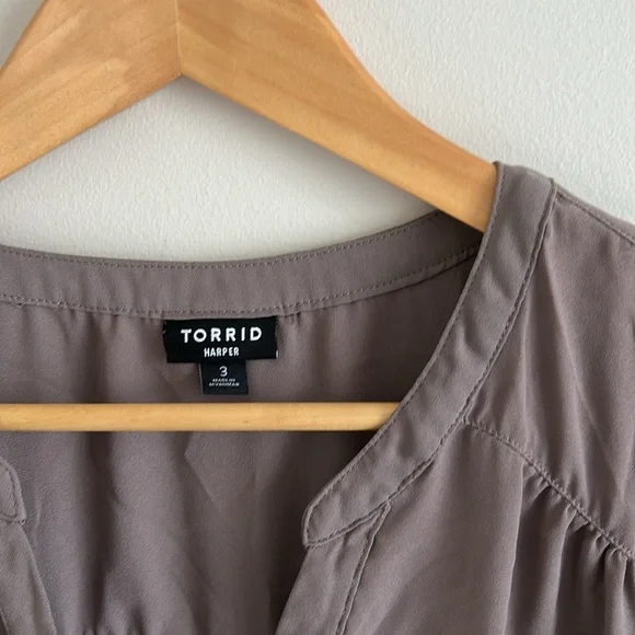 Torrid HARPER GEORGETTE PULLOVER 3/4 SLEEVE BLOUSE Size 3X - Picture 3 of 7